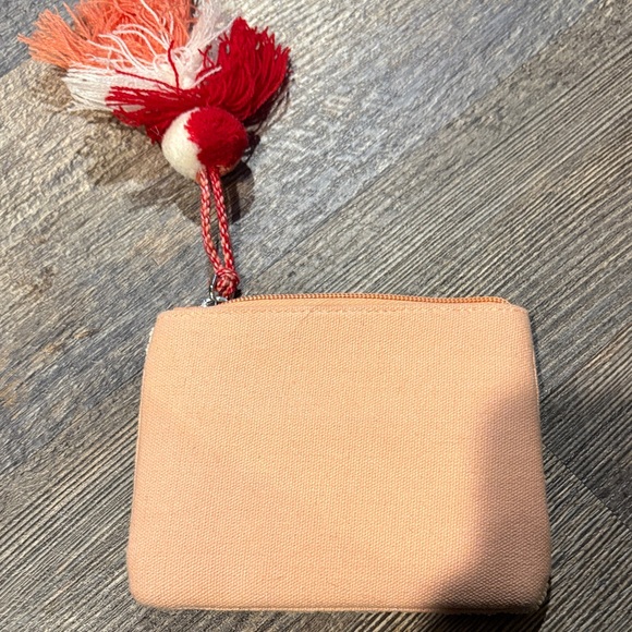 Red Heart Beaded Wristlet - Picture 2 of 2